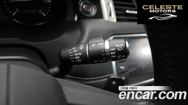 LAND ROVER Range Rover Evoque 2.2 SD4 2013 — photo 17 sur 26