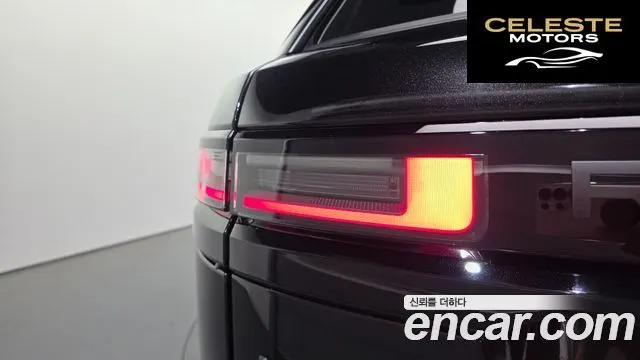 LAND ROVER Range Rover Velar 2.0 P250 Dynamic SE 2026 — photo 19 sur 20