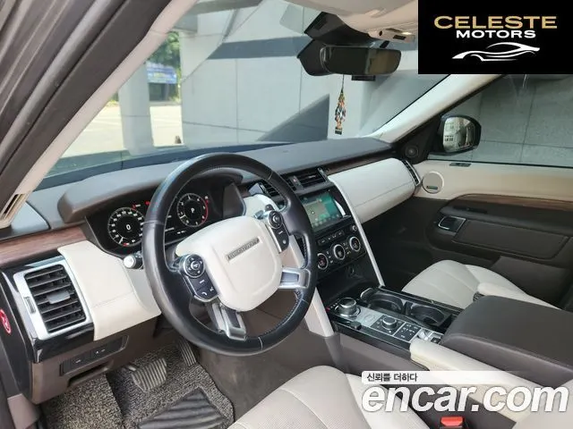 LAND ROVER Discovery 5 3.0 TD6 HSE Luxury 2018 — photo 13 sur 20