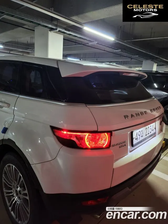 LAND ROVER Range Rover Evoque 2.2 SD4 2012 — photo 4 sur 12