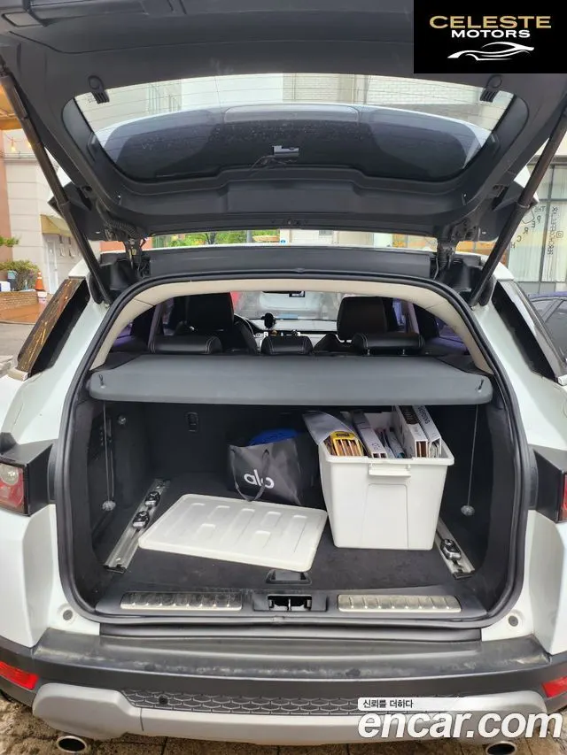 LAND ROVER Range Rover Evoque 2.2 SD4 2012 — photo 6 sur 12