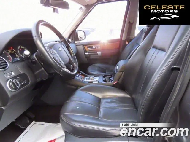 LAND ROVER Discovery 4 3.0 SDV6 SE 2015 — photo 10 sur 26