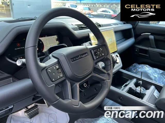 LAND ROVER Defender (L663) 110 P635 Noir 2026 — photo 10 sur 16
