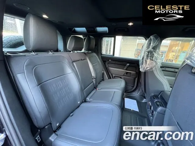 LAND ROVER Defender (L663) 110 P635 Noir 2026 — photo 8 sur 16