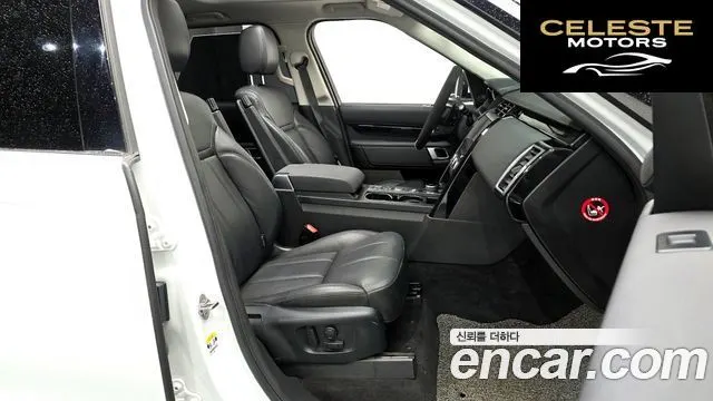 LAND ROVER Discovery 5 2.0 SD4 SE 2019 — photo 11 sur 20