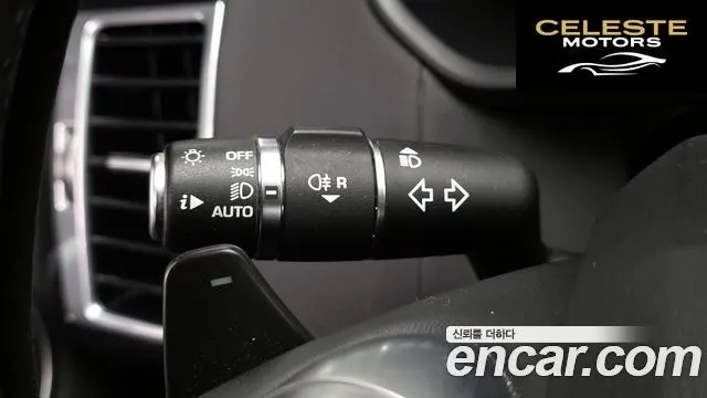 LAND ROVER Discovery 5 2.0 SD4 SE 2019 — photo 16 sur 20