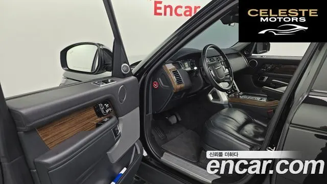 LAND ROVER Range Rover 44.4 SDV8 Vogue SE 2018 — photo 13 sur 44
