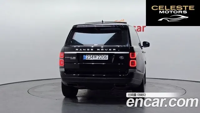 LAND ROVER Range Rover 44.4 SDV8 Vogue SE 2018 — photo 4 sur 44