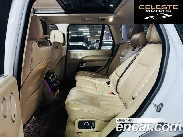 LAND ROVER Range Rover 44.4 SDV8 Vogue SE 2016 — photo 11 sur 26