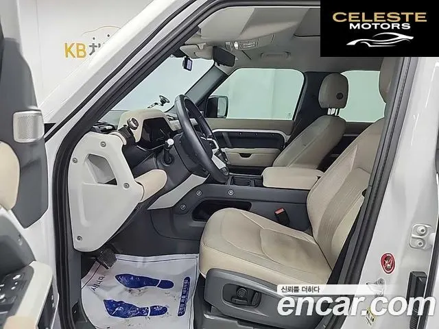 LAND ROVER Defender (L663) 110 D240 SE 2020 — photo 11 sur 26