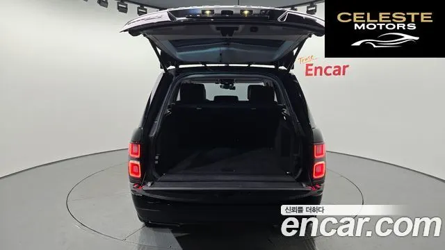 LAND ROVER Range Rover 44.4 SDV8 Vogue SE 2018 — photo 29 sur 44