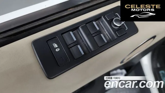 LAND ROVER Discovery 5 3.0 SD6 HSE 2019 — photo 18 sur 39