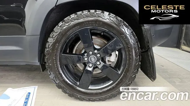 LAND ROVER Defender (L663) 110 D300 HSE 2022 — photo 7 sur 29