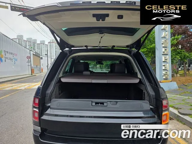 LAND ROVER Range Rover 44.4 SDV8 AB 2020 — photo 15 sur 24