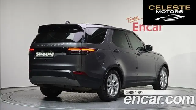 LAND ROVER Discovery 5 3.0 SD6 SE 2019 — photo 2 sur 20