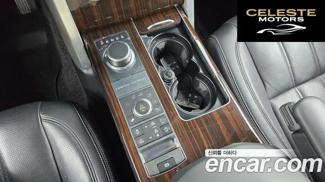 LAND ROVER Range Rover 44.4 SDV8 Vogue SE 2016 — photo 9 sur 20