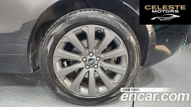 LAND ROVER Range Rover Velar 3.0 P400 R-Dynamic SE 2021 — photo 7 sur 39