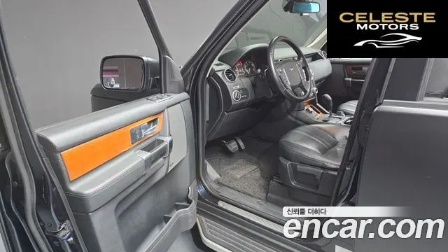 LAND ROVER Discovery 4 2.7 TDV6 SE 2010 — photo 10 sur 20