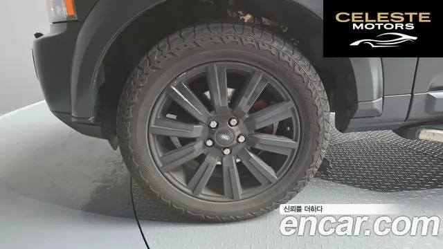 LAND ROVER Discovery 4 2.7 TDV6 SE 2010 — photo 5 sur 20