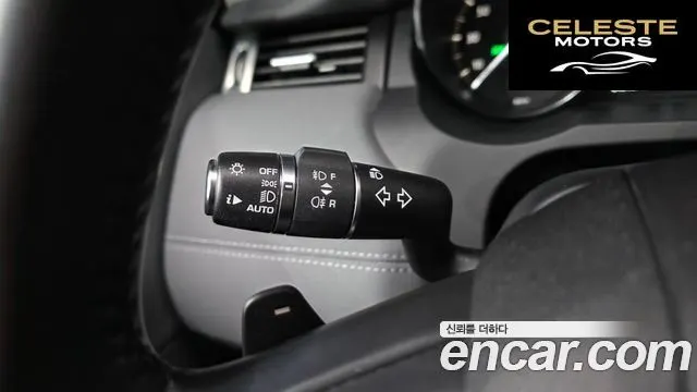 LAND ROVER Range Rover Evoque 2.0 Si4 HSE 2017 — photo 28 sur 33