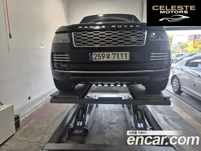 LAND ROVER Range Rover 44.4 SDV8 AB LWB 2018 — photo 5 sur 8