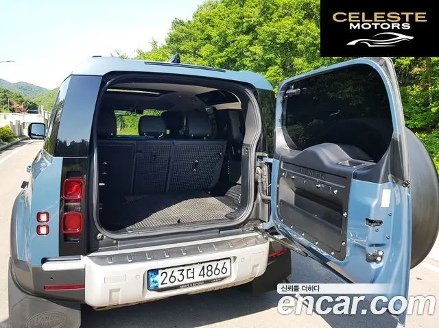 LAND ROVER Defender (L663) 110 D300 HSE 2022 — photo 19 sur 26