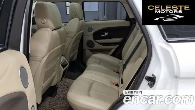 LAND ROVER Range Rover Evoque 2.0 TD4 SE 2018 — photo 11 sur 24