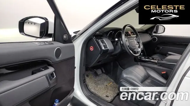 LAND ROVER Discovery 5 2.0 SD4 SE 2018 — photo 13 sur 30
