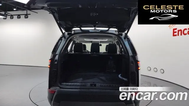 LAND ROVER Discovery 5 2.0 SD4 SE 2018 — photo 24 sur 30
