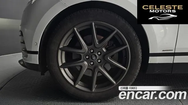 LAND ROVER Range Rover Velar 3.0 P400 R-Dynamic HSE 2021 — photo 4 sur 37