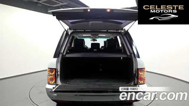 LAND ROVER Range Rover 4.4 TDV8 Vogue 2011 — photo 20 sur 20