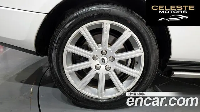LAND ROVER Range Rover 4.4 TDV8 Vogue 2011 — photo 5 sur 20