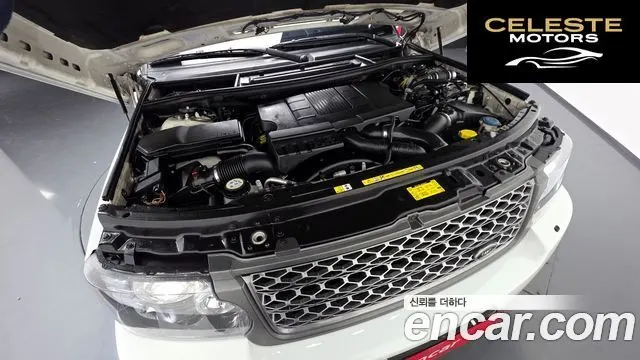 LAND ROVER Range Rover 4.4 TDV8 Vogue 2011 — photo 6 sur 20