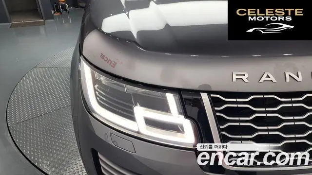 LAND ROVER Range Rover 44.4 SDV8 Vogue SE 2018 — photo 8 sur 44
