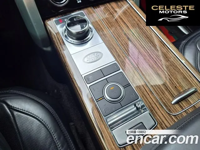 LAND ROVER Range Rover 44.4 SDV8 Vogue SE 2018 — photo 13 sur 24
