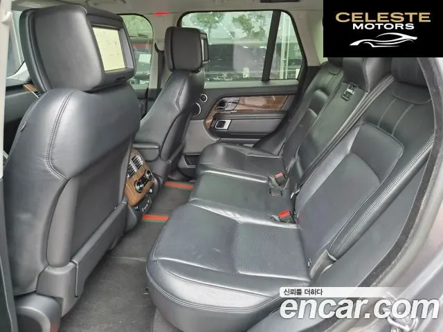 LAND ROVER Range Rover 44.4 SDV8 Vogue SE 2018 — photo 16 sur 24