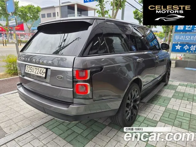 LAND ROVER Range Rover 44.4 SDV8 Vogue SE 2018 — photo 3 sur 24