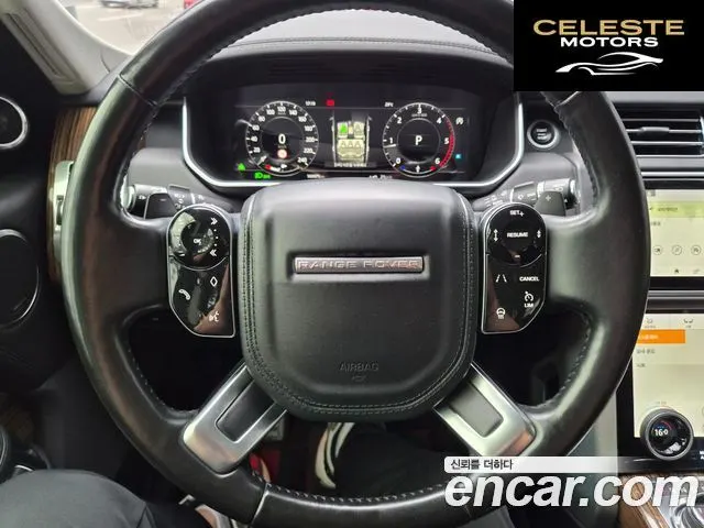 LAND ROVER Range Rover 44.4 SDV8 Vogue SE 2018 — photo 7 sur 24