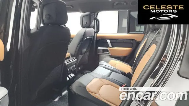 LAND ROVER Defender (L663) 130 D300 X-Dynamic HSE 2023 — photo 17 sur 32