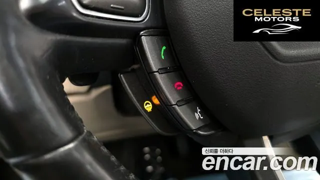 LAND ROVER Range Rover Evoque 2.0 TD4 SE 2016 — photo 17 sur 20