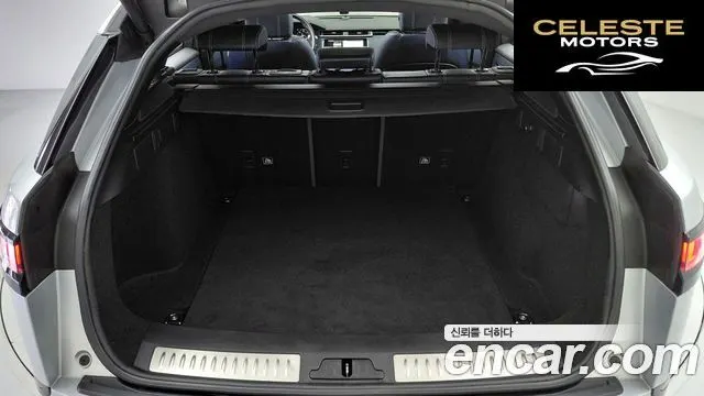 LAND ROVER Range Rover Velar 3.0 D300 R-Dynamic SE 2019 — photo 19 sur 26