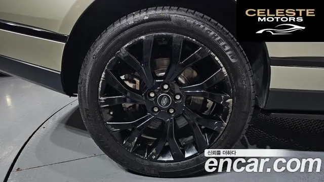 LAND ROVER Range Rover 44.4 SDV8 AB 2018 — photo 4 sur 45