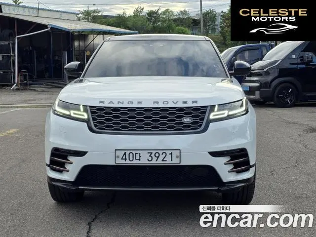 LAND ROVER Range Rover Velar 3.0 D300 R-Dynamic HSE 2018 — photo 15 sur 19