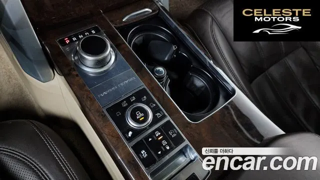 LAND ROVER Range Rover 44.4 SDV8 AB 2015 — photo 9 sur 20