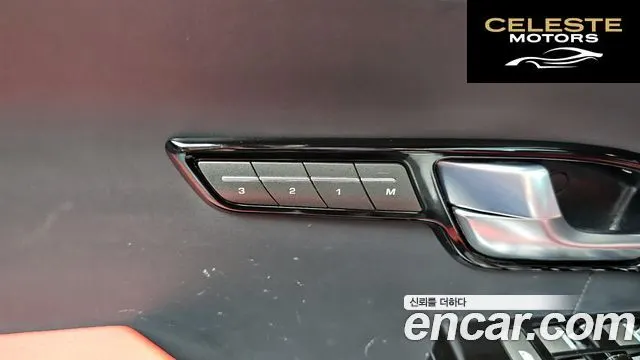 LAND ROVER Range Rover Evoque 2.2 SD4 Dynamic 2013 — photo 18 sur 26