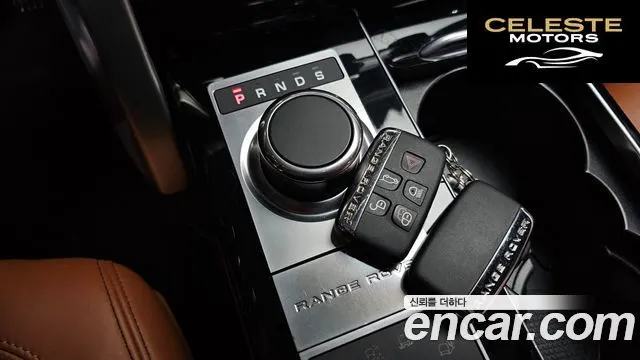 LAND ROVER Range Rover 44.4 SDV8 AB 2016 — photo 11 sur 44