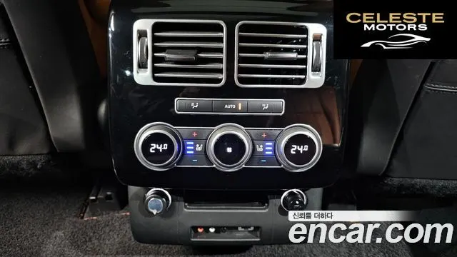 LAND ROVER Range Rover 44.4 SDV8 AB 2016 — photo 37 sur 44