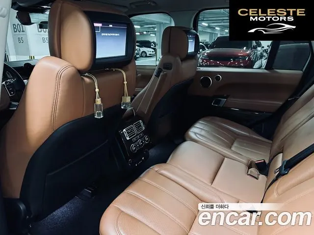 LAND ROVER Range Rover 44.4 SDV8 AB 2017 — photo 11 sur 26