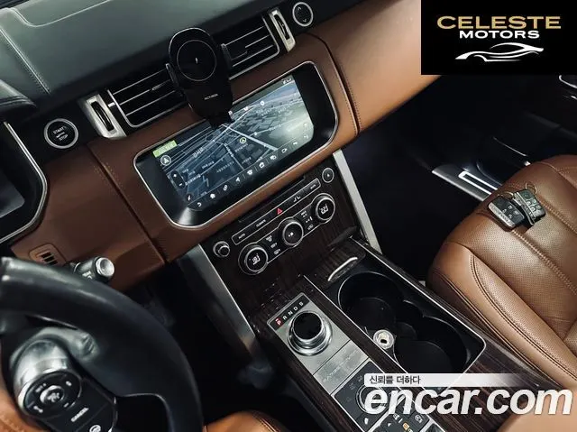 LAND ROVER Range Rover 44.4 SDV8 AB 2017 — photo 20 sur 26