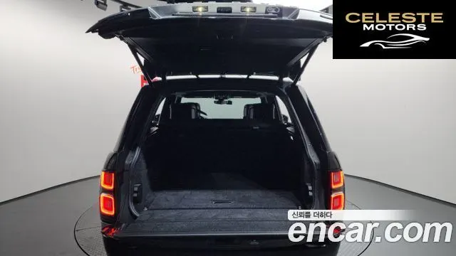 LAND ROVER Range Rover 45.0 SC AB LWB 2019 — photo 24 sur 39